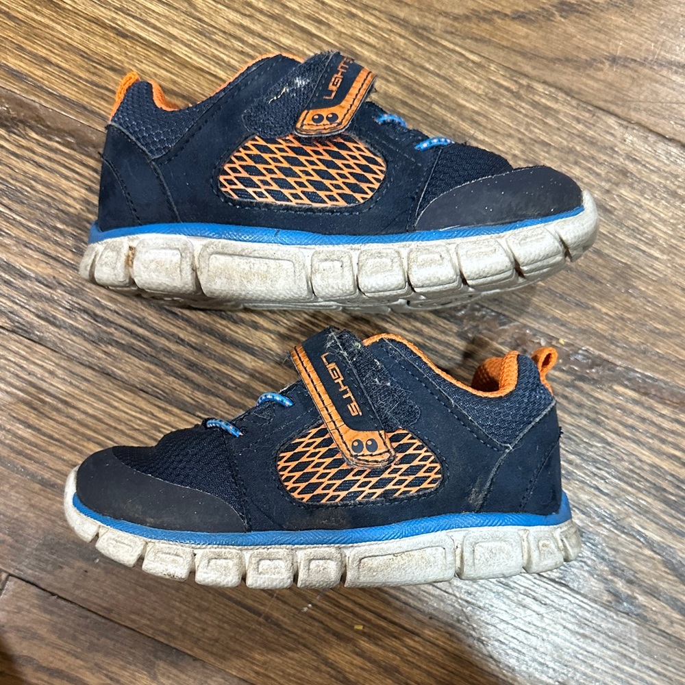 Kids Navy and Orange stride rite surprise light up
